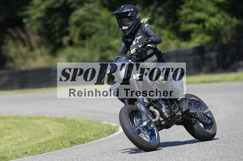 /43 08.08.2025 Discover the Bike ADR/Bike 1 gruen/450